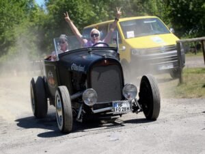 Oldschool girls had a lot of fun in their head turning hot rod